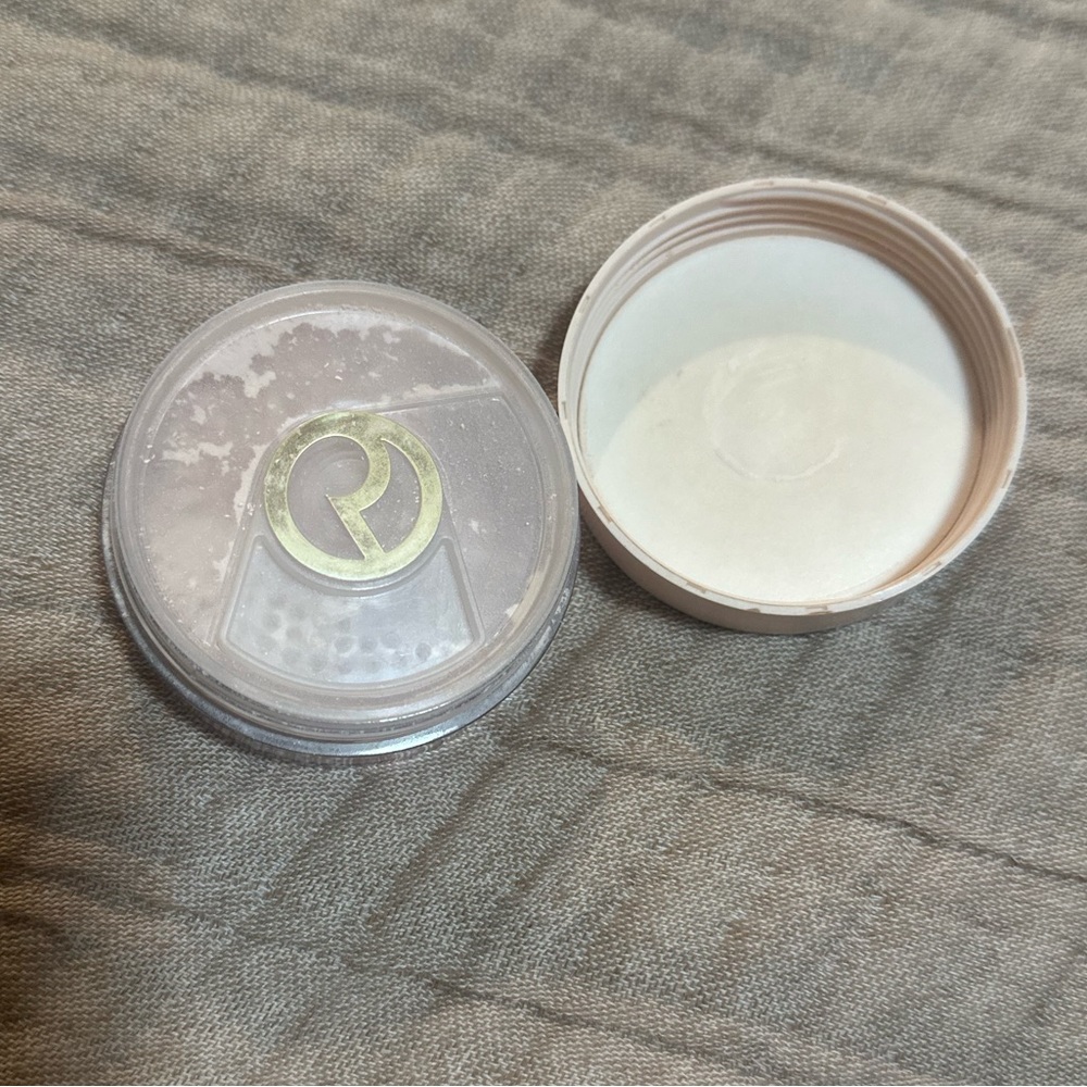 Rare Beauty Setting Powder - Picture 3 of 5
